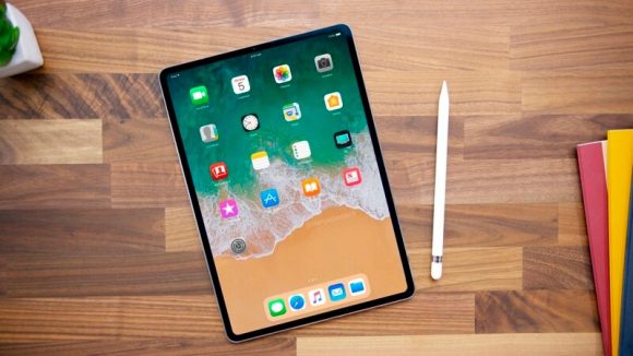 THE NEW APPLE IPAD 2018 AT A GLANCE